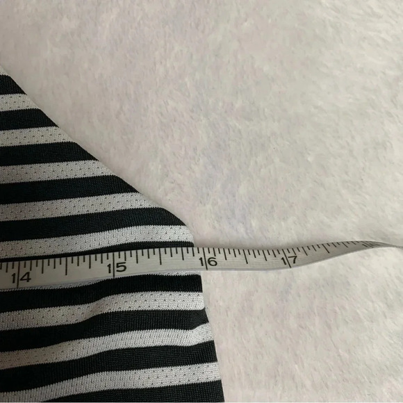 Calia workout tank size XS black/white striped with mesh interior - Picture 8 of 10